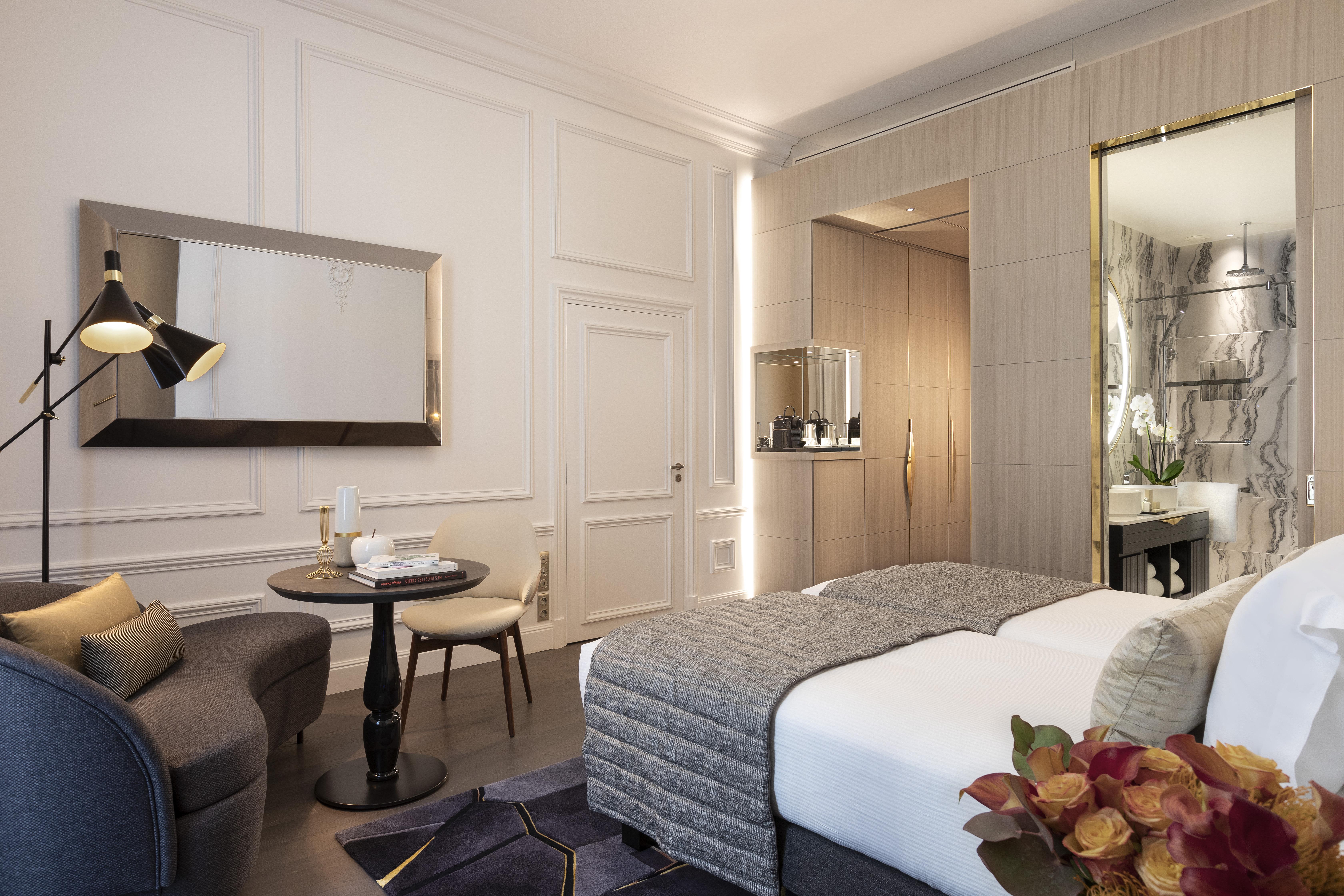 ลา เคลฟ ชองเซลิเซ ปารีส บาย เดอะ เครสต์ คอลเลคชั่น Hotel ภายนอก รูปภาพ A room at the hotel