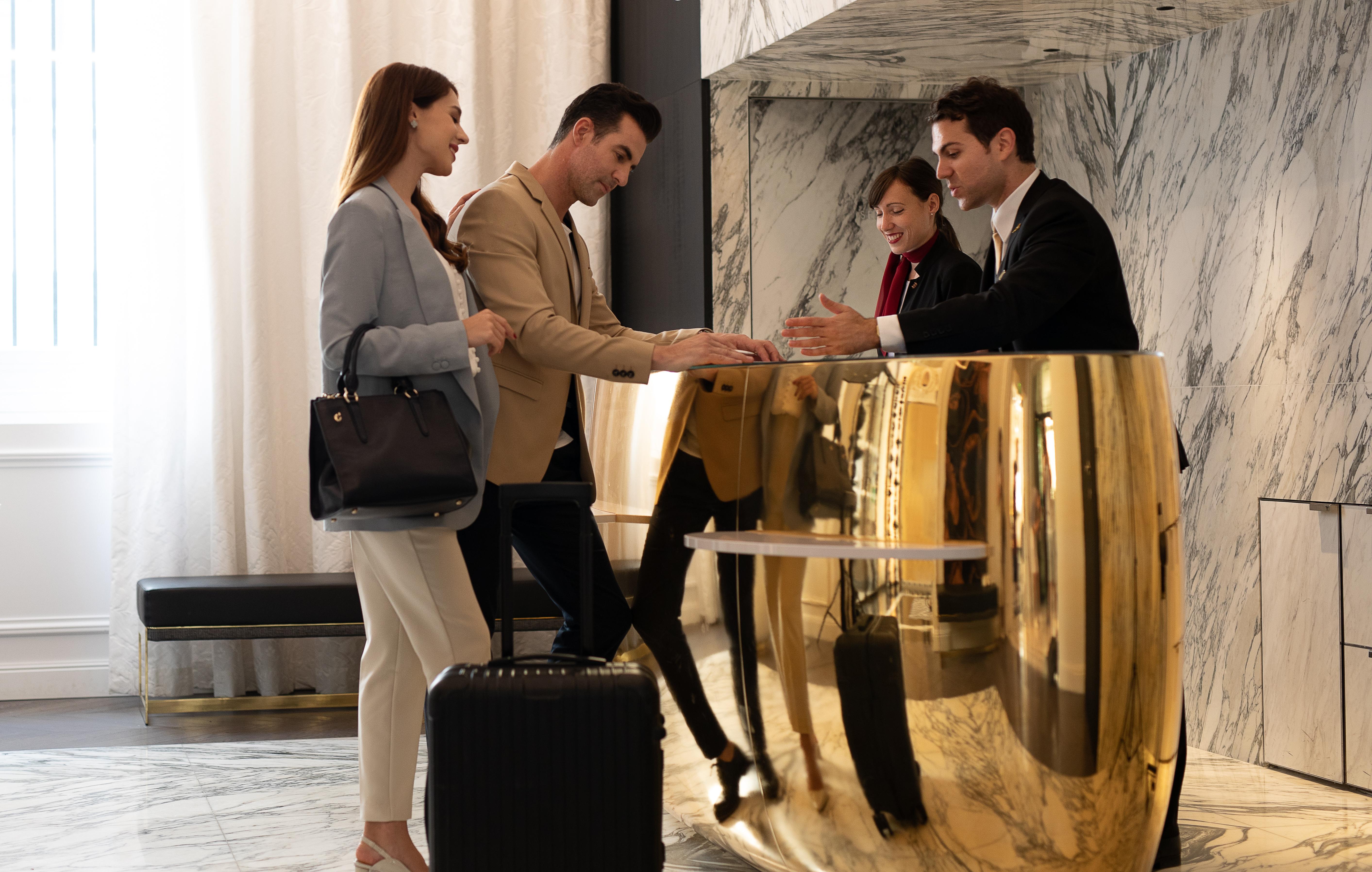 ลา เคลฟ ชองเซลิเซ ปารีส บาย เดอะ เครสต์ คอลเลคชั่น Hotel ภายนอก รูปภาพ