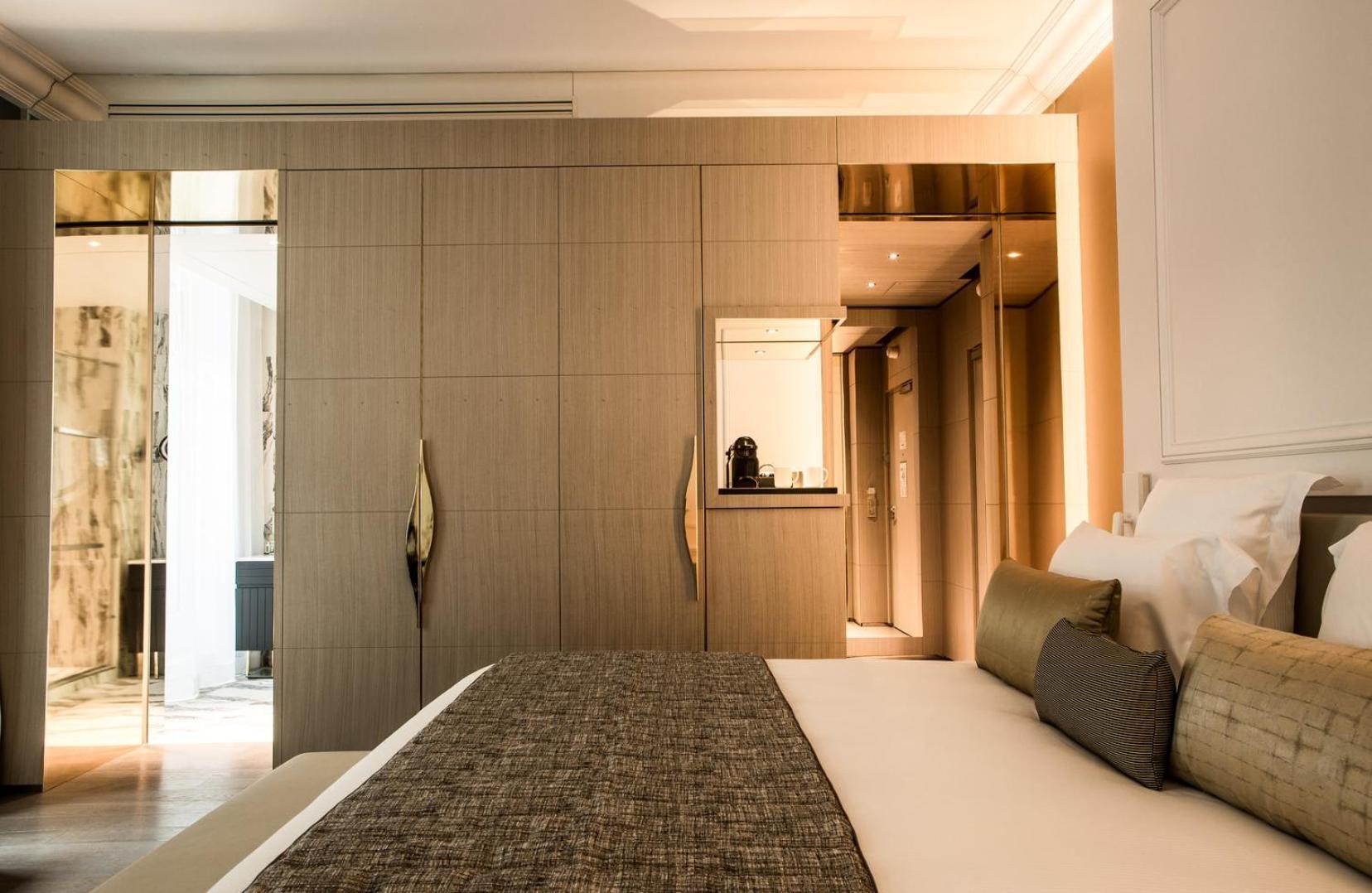 ลา เคลฟ ชองเซลิเซ ปารีส บาย เดอะ เครสต์ คอลเลคชั่น Hotel ห้อง รูปภาพ A room at the Mandarin Oriental, Paris